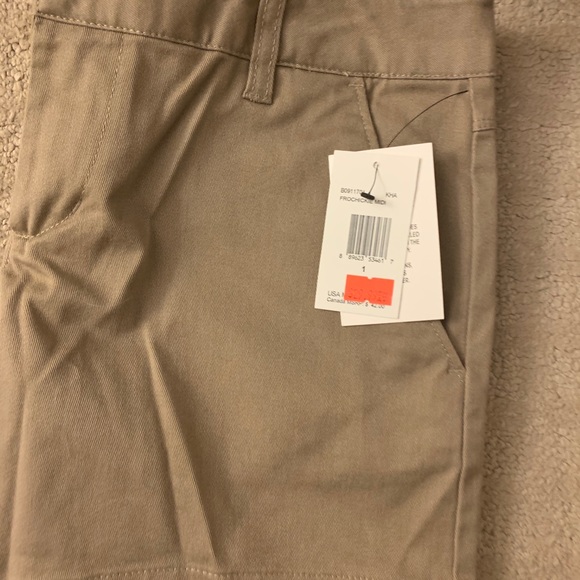 Volcom tan shorts - Picture 2 of 4